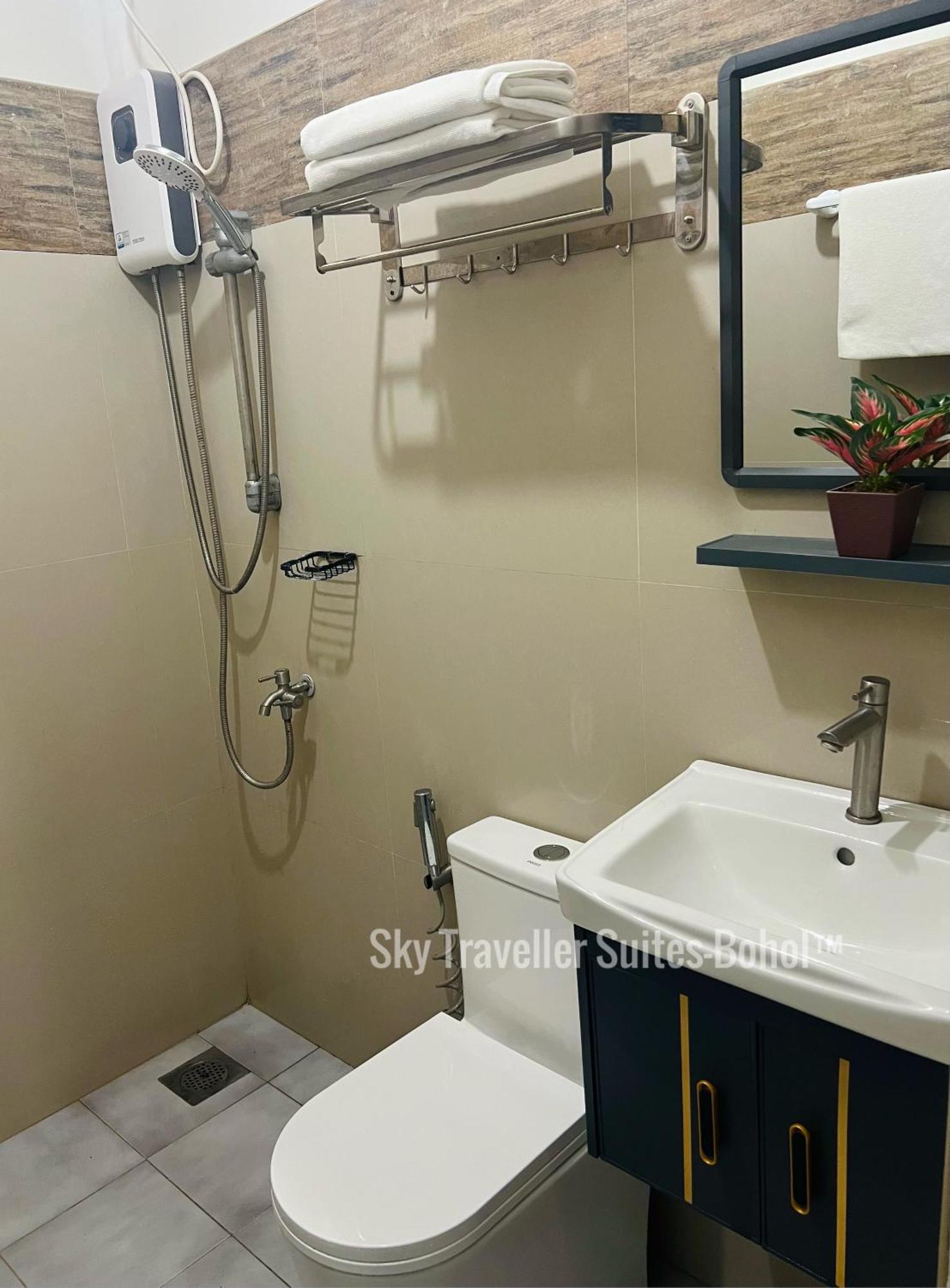 Sky Traveller Suites Đảo Đảo Panglao Ngoại thất bức ảnh